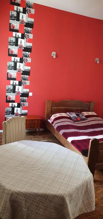 Dom Pod Orlimi Skalami - Blisko Zamku Czocha Apartment Lesna Exterior photo