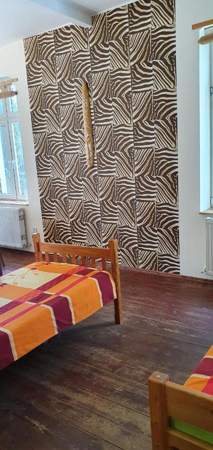 Dom Pod Orlimi Skalami - Blisko Zamku Czocha Apartment Lesna Exterior photo